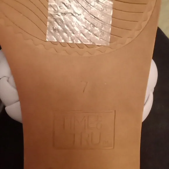 Cute sandals 😻🩴 - Picture 7 of 7